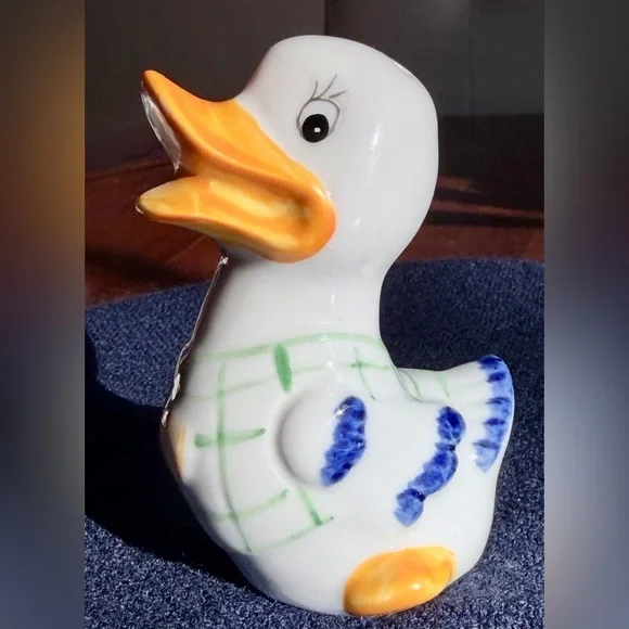 🧂Vintage Ceramic Duck Salt &  Pepper Shakers “Salty” & “Peppy”, Handpainted, EUC - Picture 9 of 11